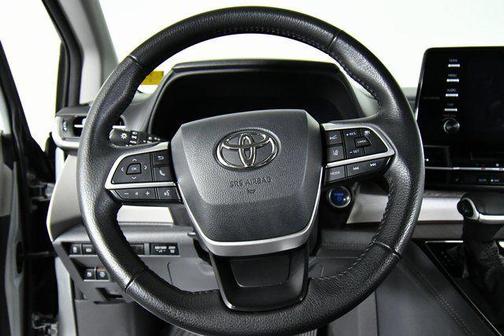 2021 Toyota Sienna XLE 7 Passenger