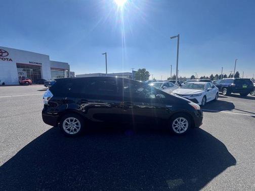 2014 Toyota Prius v Three