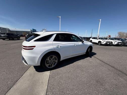 Uyuni White 2025 Genesis GV70 2.5T AWD