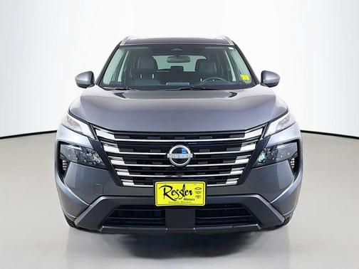 Gun Metallic 2025 Nissan Rogue SV