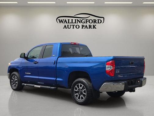 Blazing Blue Pearl 2016 Toyota Tundra SR5