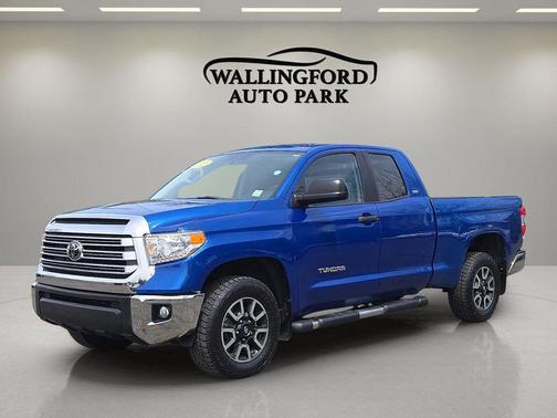 Blazing Blue Pearl 2016 Toyota Tundra SR5