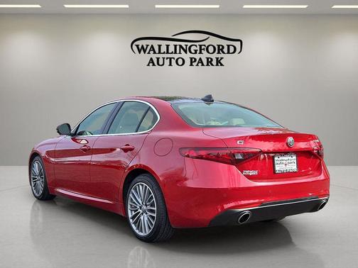 2018 Alfa Romeo Giulia Ti Lusso