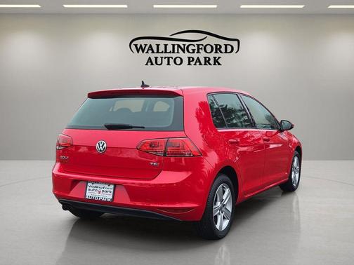 2017 Volkswagen Golf TSI Wolfsburg Edition 4-Door