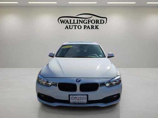 Alpine White 2017 BMW 320 i