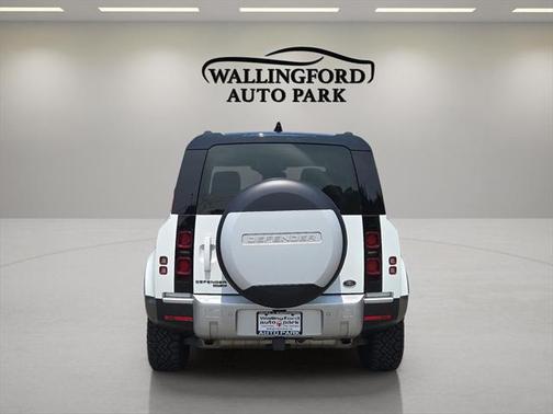 2020 Land Rover Defender SE