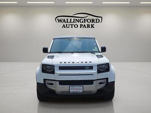 2020 Land Rover Defender SE