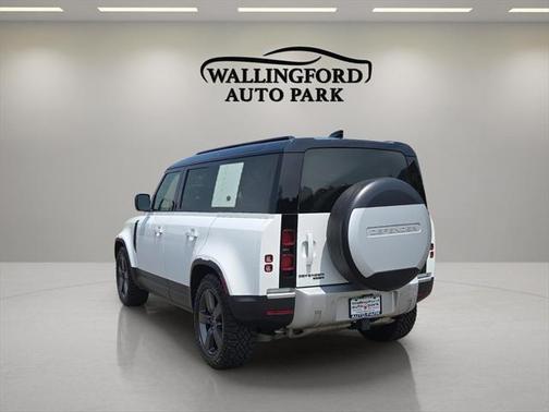 2020 Land Rover Defender SE