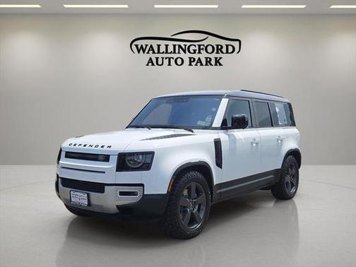 2020 Land Rover Defender SE