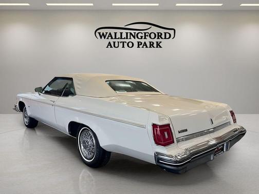 1975 Oldsmobile Delta 88 convertible