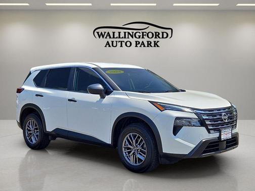 Glacier White 2024 Nissan Rogue S