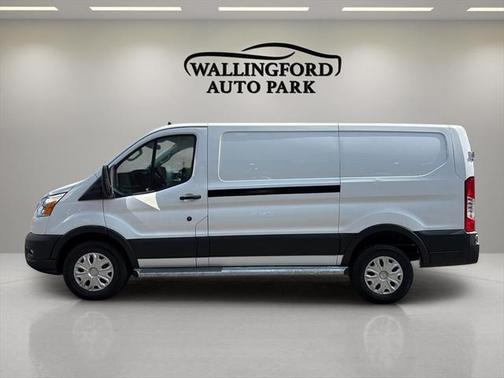 2022 Ford Transit-250 Base