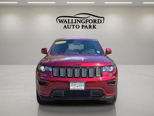 Velvet Red Pearlcoat 2021 Jeep Grand Cherokee Laredo