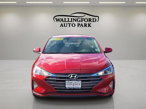 2019 Hyundai ELANTRA SE