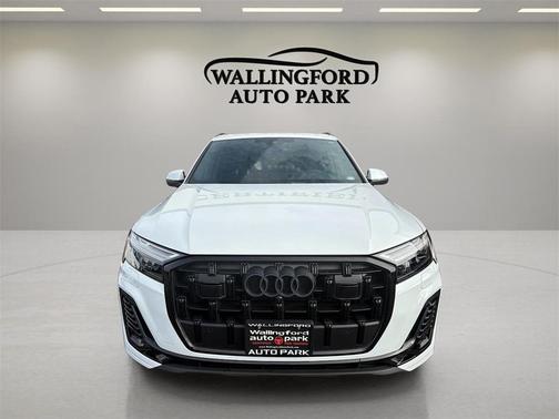 2025 Audi Q7 45 Premium Plus