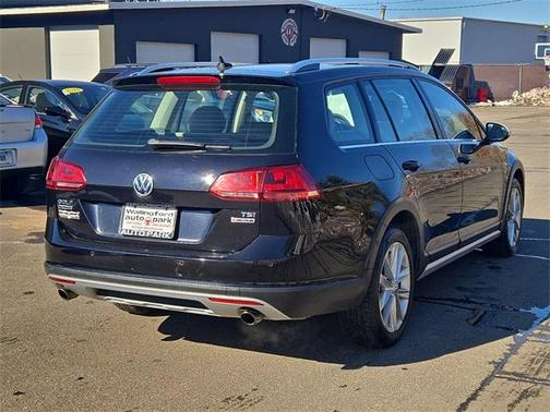 2017 Volkswagen Golf Alltrack TSI SE