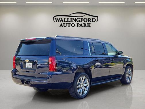 Blue Velvet Metallic 2017 Chevrolet Suburban LT
