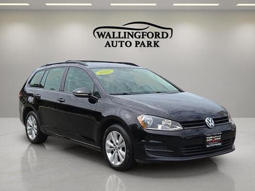 2017 Volkswagen Golf SportWagen S