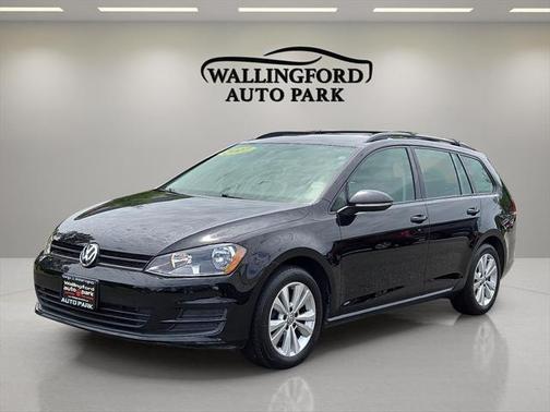 2017 Volkswagen Golf SportWagen S
