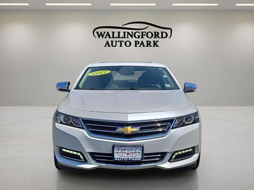 Iridescent Pearl Tricoat 2017 Chevrolet Impala Premier 2LZ