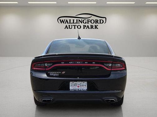 Pitch Black Clearcoat 2018 Dodge Charger GT
