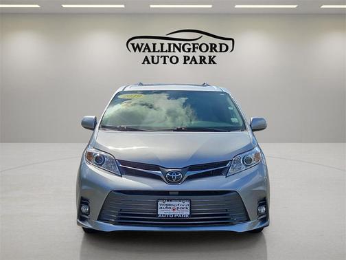 2019 Toyota Sienna XLE