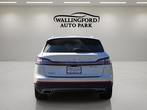 White Platinum Clearcoat Metallic 2019 Lincoln Nautilus Black Label