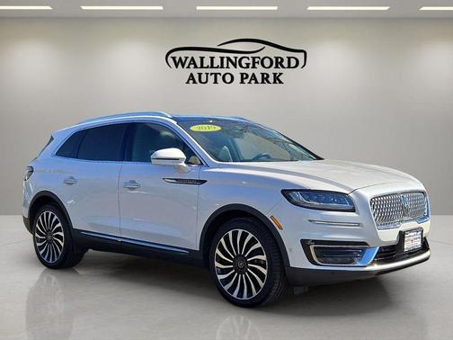 White Platinum Clearcoat Metallic 2019 Lincoln Nautilus Black Label