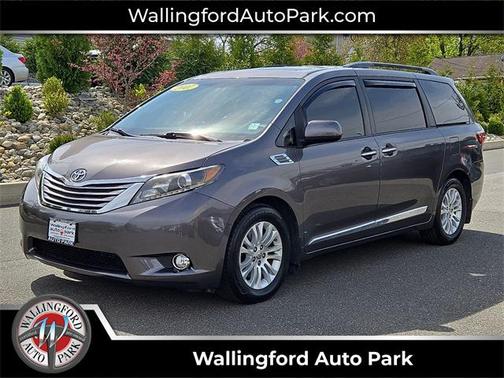 2017 Toyota Sienna XLE