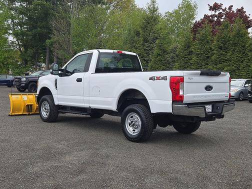 Oxford White 2017 Ford F-350 XL