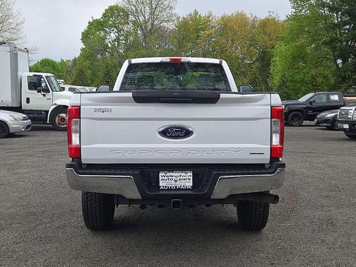 Oxford White 2017 Ford F-350 XL