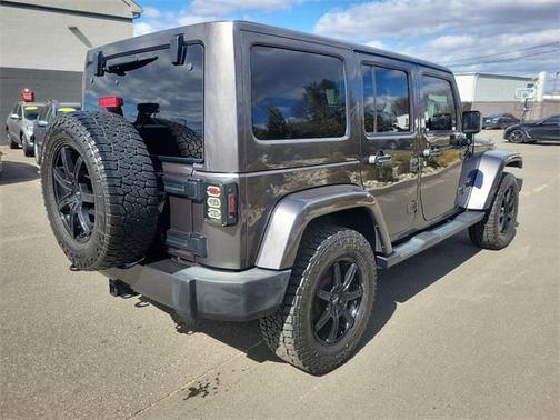 2016 Jeep Wrangler Unlimited Sahara