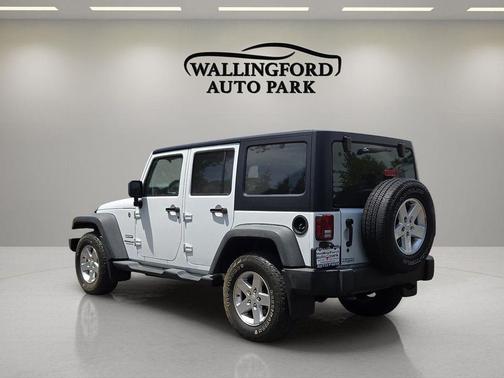 Bright White Clearcoat 2015 Jeep Wrangler Unlimited Sport