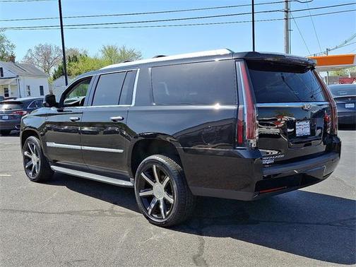 2016 Cadillac Escalade ESV Luxury