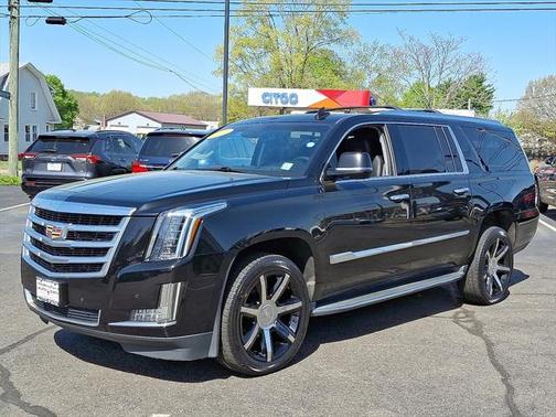 2016 Cadillac Escalade ESV Luxury