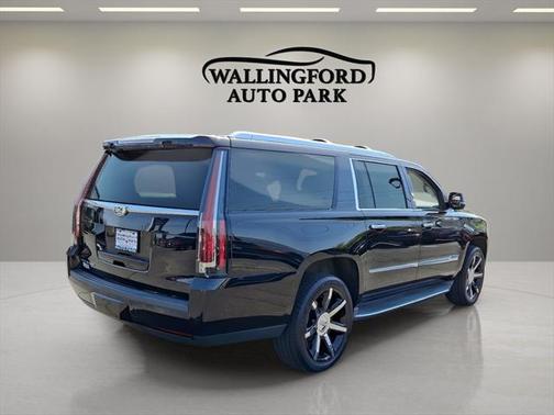 2016 Cadillac Escalade ESV Luxury