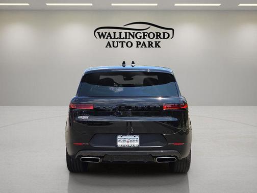 2024 Land Rover Range Rover Sport SE