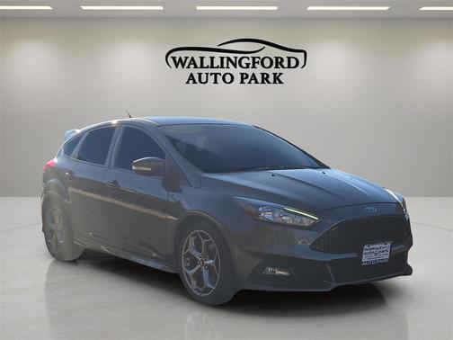 2018 Ford Focus ST 