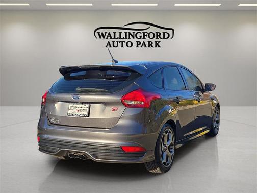 2018 Ford Focus ST 