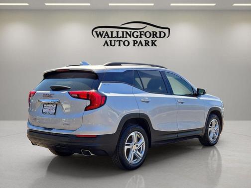 Quicksilver Metallic 2018 GMC Terrain SLE