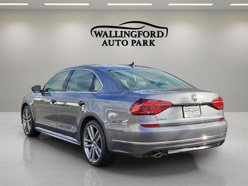 2019 Volkswagen Passat 2.0T R-Line