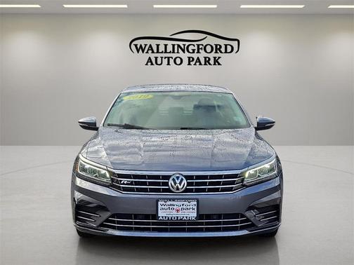 2019 Volkswagen Passat 2.0T R-Line