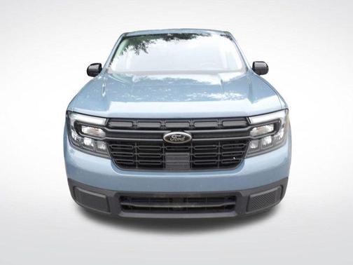 Azure Gray Metallic Tri-Coat 2024 Ford Maverick Lariat