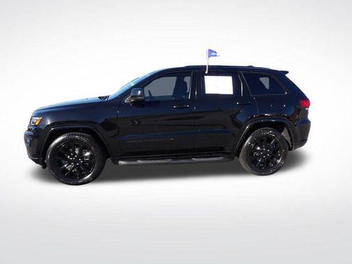 2022 Jeep Grand Cherokee Laredo