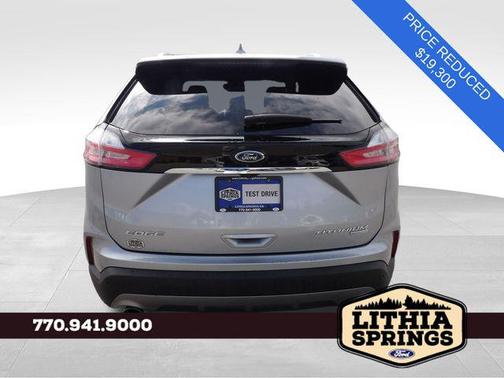 2020 Ford Edge Titanium