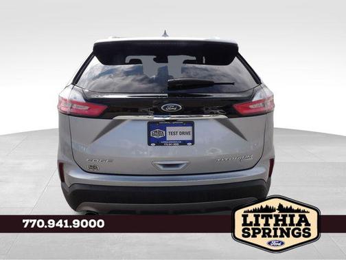 2020 Ford Edge Titanium