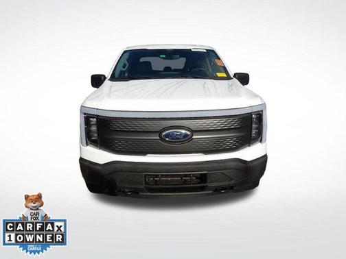 Oxford White 2022 Ford F-150 Lightning Pro