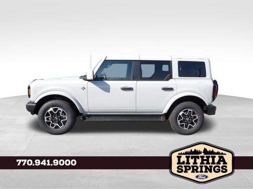 Avalanche Gray 2026 Ford Bronco Outer Banks