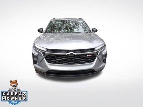 Sterling Gray Metallic 2024 Chevrolet Trax FWD 2RS