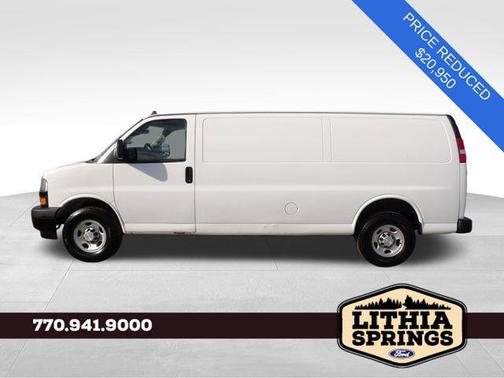 Summit White 2020 Chevrolet Express 2500 RWD 2500 Extended Wheelbase WT